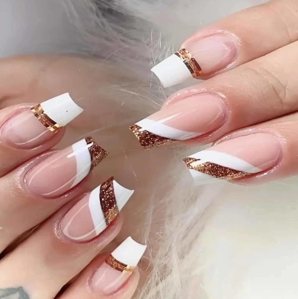 24 Pieces Fake press on nails